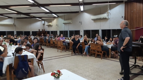 קבלת שבת עם תושבים מהדרום בדגניה א.jpg