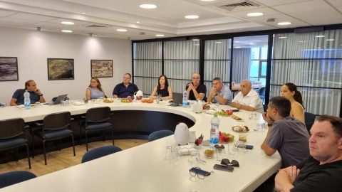 הסקירה במשרדי המועצה.jfif
