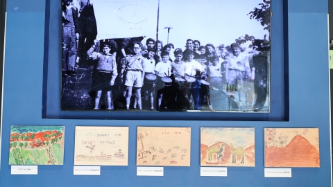 תערוכת ציורי הילדים צילום רפי דלויה (2).JPG