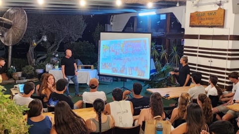 פרידה מהדליתים.jpg